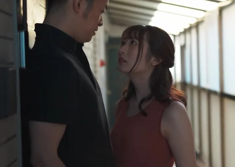 Bà xã mang thai, tôi bị sexy bởi người vợ gần nhà thường ở nhà một mình